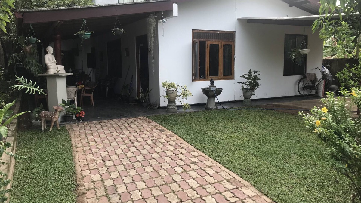 Kamburugamuwa House | Menara Villa