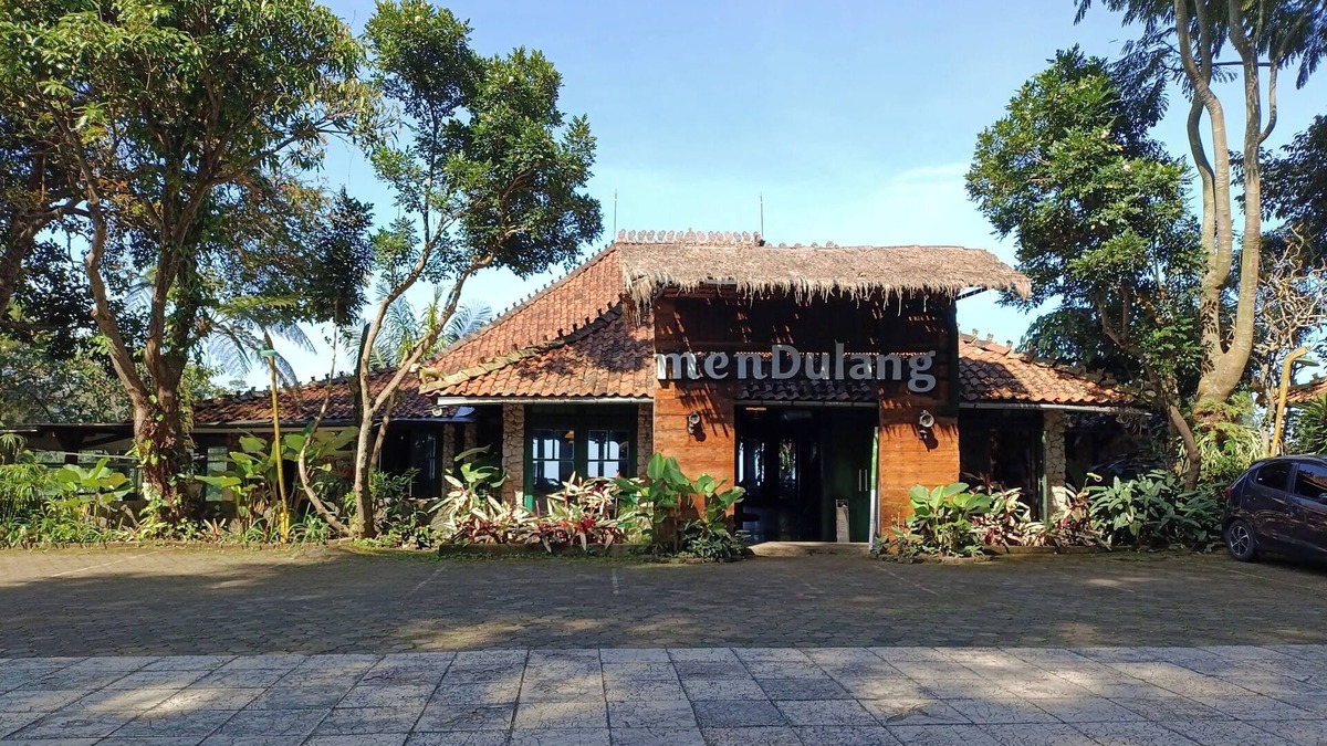 Balige Villa | Mendulang By Belza