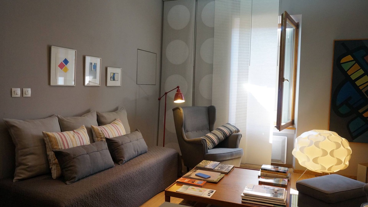 Menerbes Apartment | Menerbes bright apartment most beautiful village in France in the Lubéron