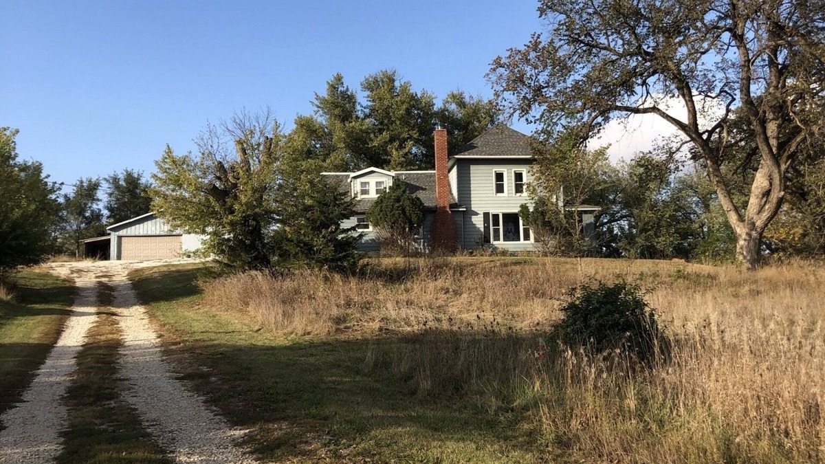 Guthrie County Other | Menlo Farmhouse
