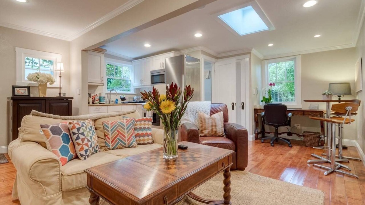 Allied Arts Cottage | Menlo Park Cottage at Allied Arts