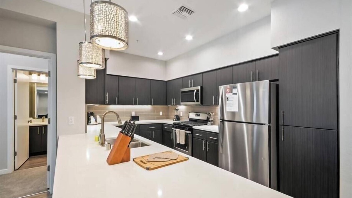 Menlo Park Apartment | Menlo Park | Resort Style Amenities | nr Tech Companies