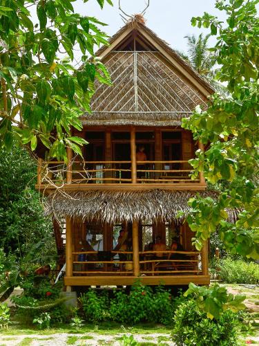 Pulau Masokut Hotel | Mentawai Surfing Fishing
