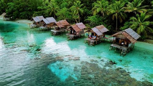 Raja Ampat House | Meos Ambower Homestay Raja Ampat