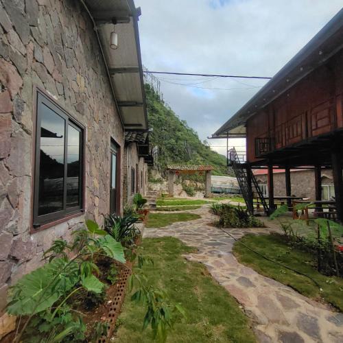 Meo Vac House | Meovac stone palace