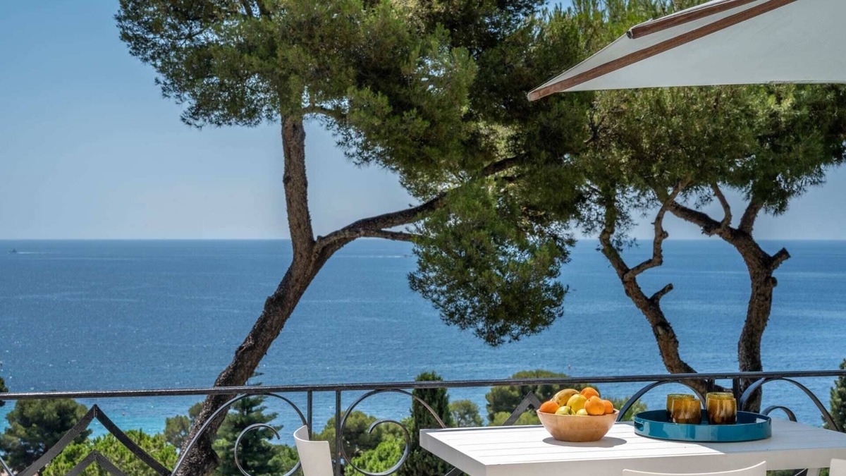 Eze Apartment | Mera - Two Bedroom Apartment, Sleeps 4