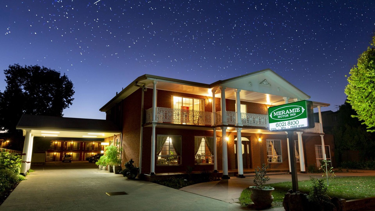 Albury Hotel | Meramie Motor Inn