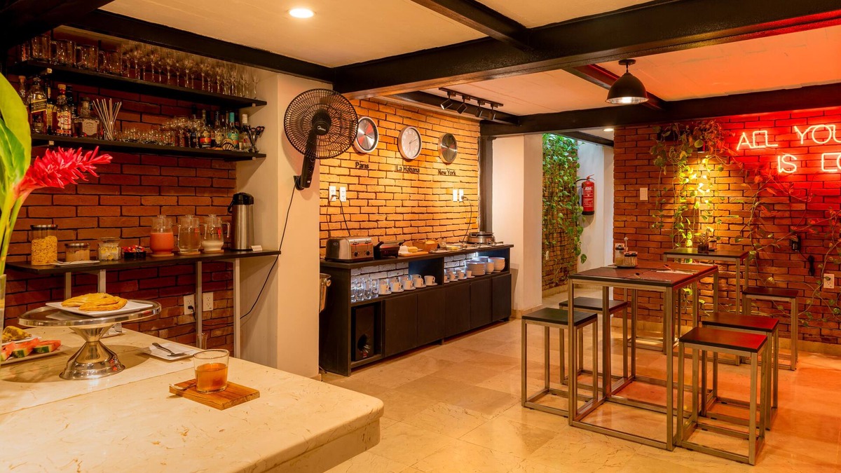 Centro Havana Bed & Breakfast | Merced Luxury Boutique in Havana