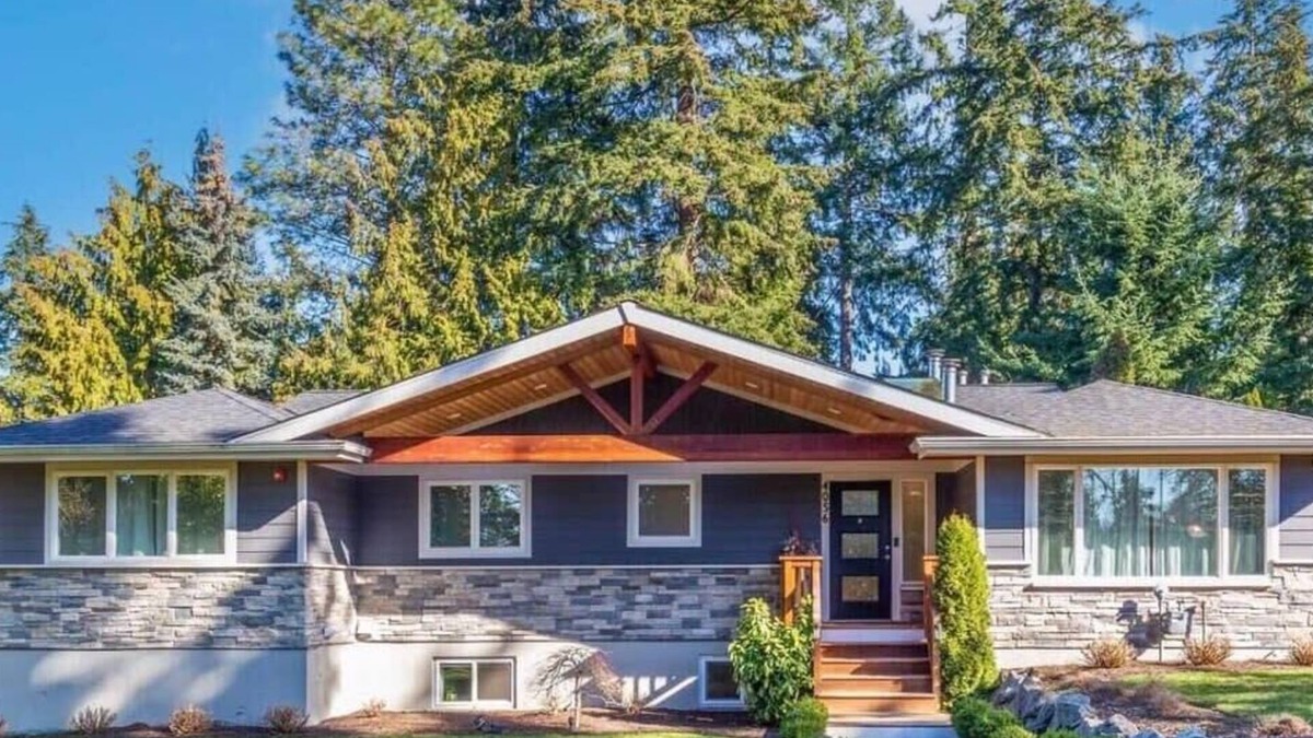Mercer Island House | Mercer Island Modern Family-Friendly Home | I-90
