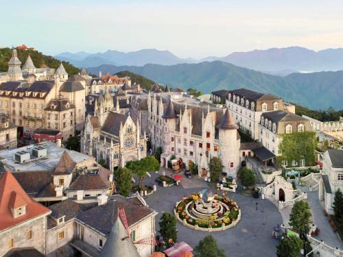 Hoa Vang Hotel | Mercure Danang French Village Bana Hills