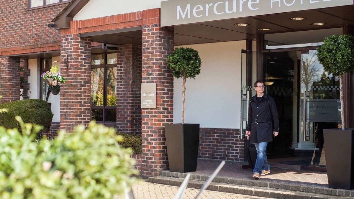 Brands Hatch Hotel | Mercure Dartford Brands Hatch Hotel & Spa