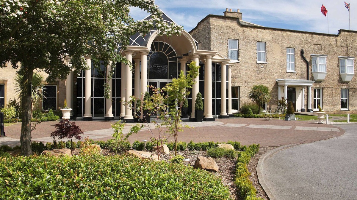 Skelton Hotel | Mercure York Fairfield Manor Hotel