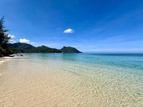 Fare House | Meri Lodge Huahine « ROOM OF MARTA »