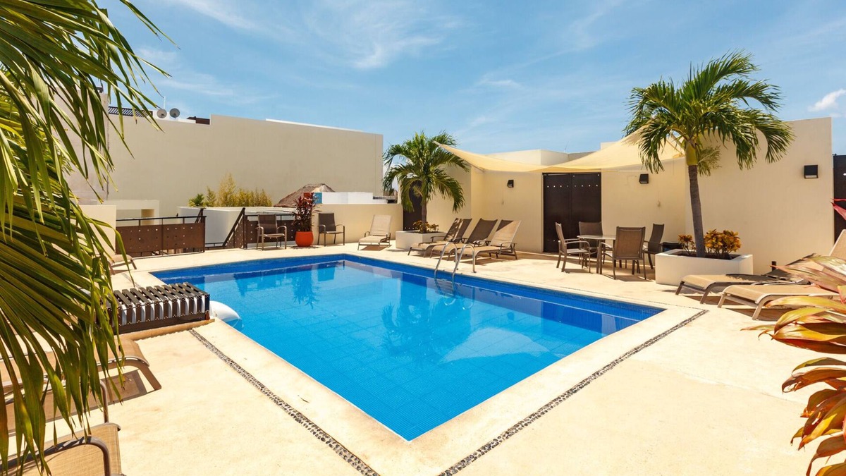 Zazil-ha Condo | Meridian Beach Condo, 200m from beach and 5th avenue, Wifi