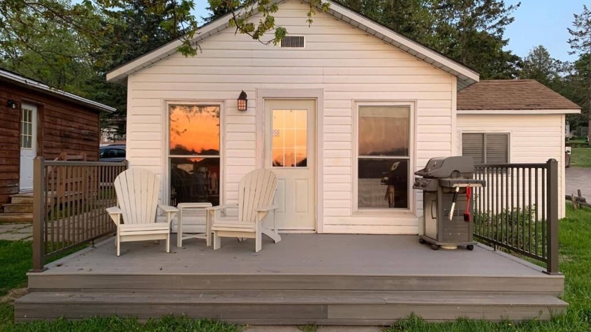 Prince Edward Ski Chalet | Merland Park Cottages - Chalet 3