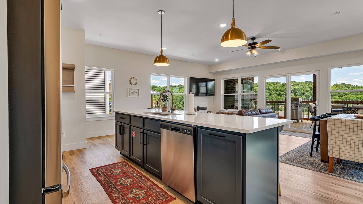 Table Rock Villa | Merlot Mountain 6 Bedroom Home by RedAwning