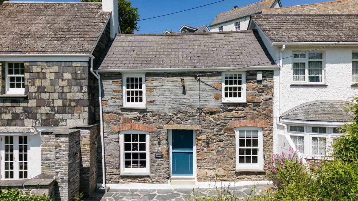 Port Isaac Cottage | MERMAID COTTAGE, family friendly, with open fire in Port Isaac