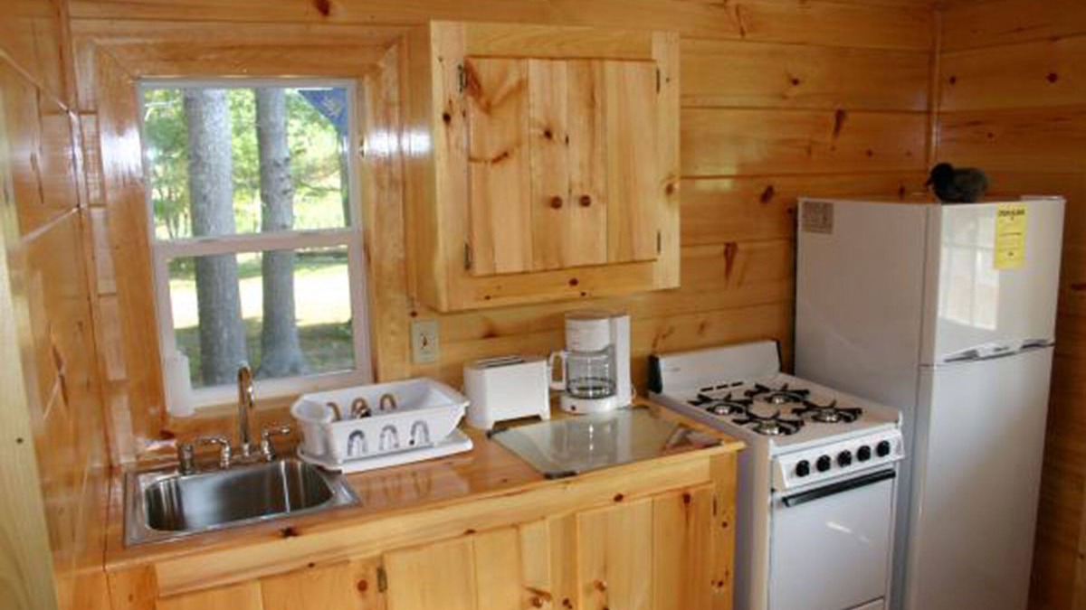 Howland Cabin | Merrill Brook Cabins - Cabin 3