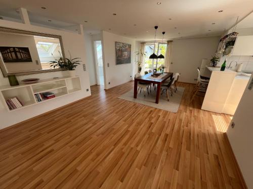 Wendelstein Apartment | Messe- und Ferienloft am Nürnberger Reichswald