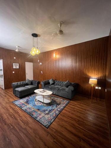 Auli Apartment | Metro Nook