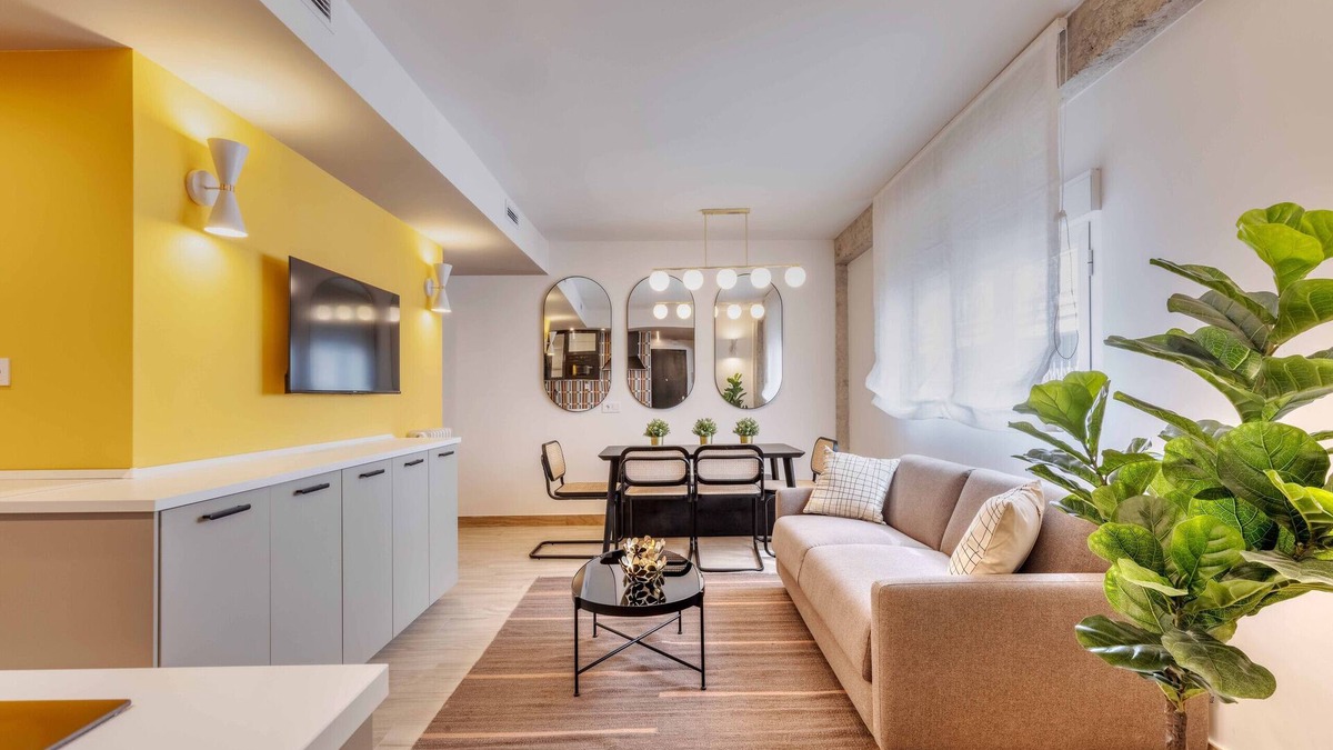 San Blas-Canillejas Apartment | Metropolitano III apartment in Madrid