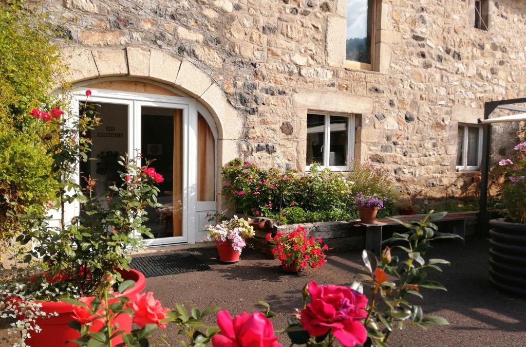 Joursac Apartment | Meublé de tourisme La Jaulipière