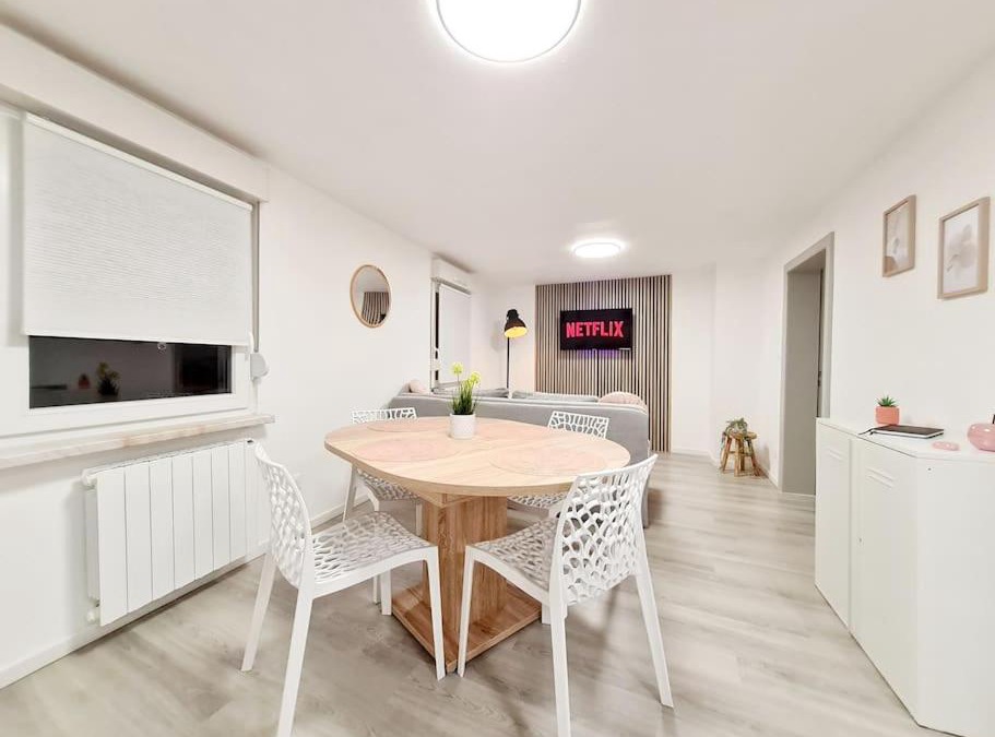 Haguenau Apartment | Meublé Flora pour voyageur pro - Centre, calme - Wi-Fi