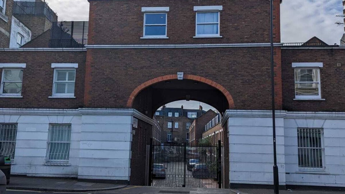 Bayswater House | Mews House - Notting Hill Gate - 700 yards to Portobello Road