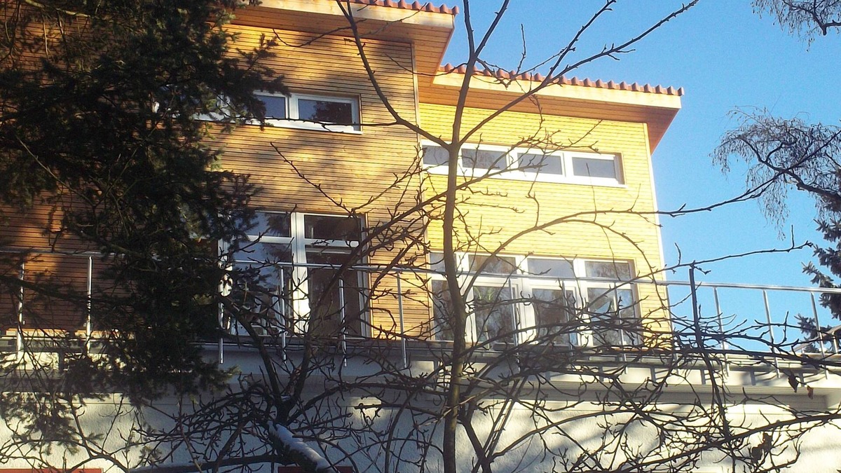 Steglitz-Zehlendorf Apartment | Mexiplatz, 200m from S Bahn, 25 Minutes from Potsdamer Platz