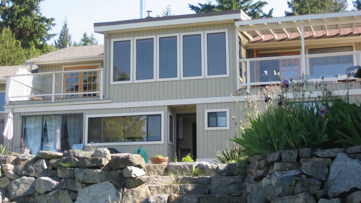 Halfmoon Bay Apartment | Mezzaluna Garden Suite
