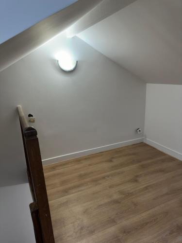Drancy Centre Apartment | MEZZANINE 17 Rue de la Fraternité DEUX CHAMBRES AVEC PARKING