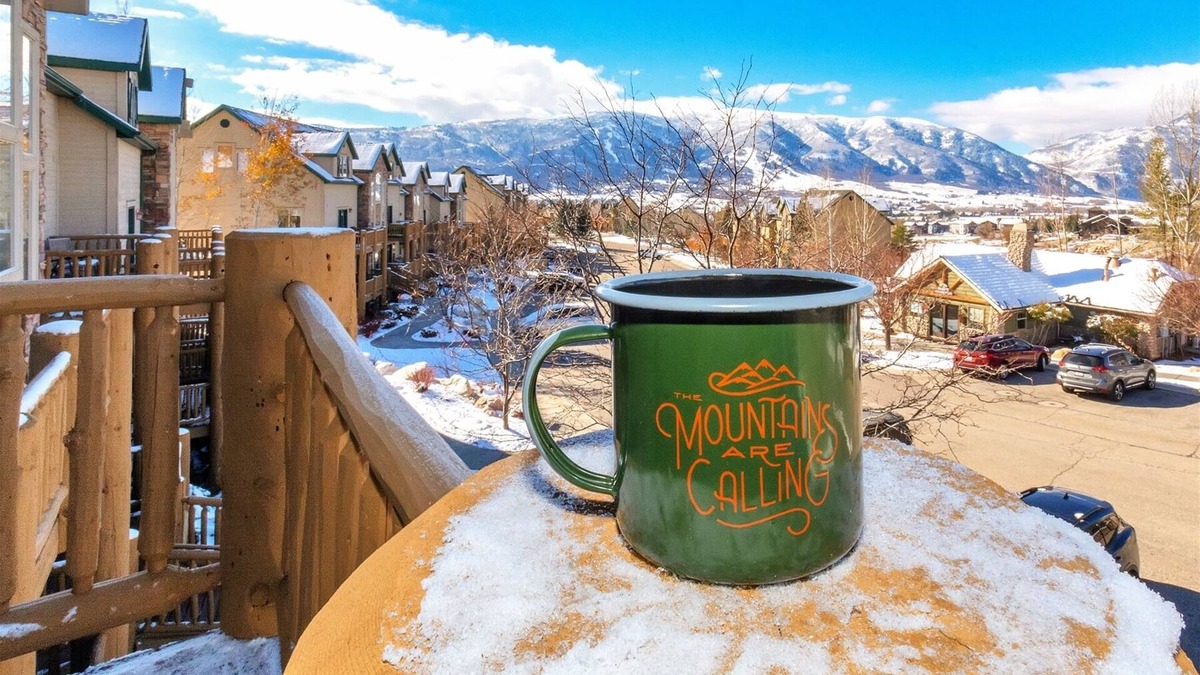 Wolf Creek Condo | MH 609 | Scandinavian Mountain Retreat