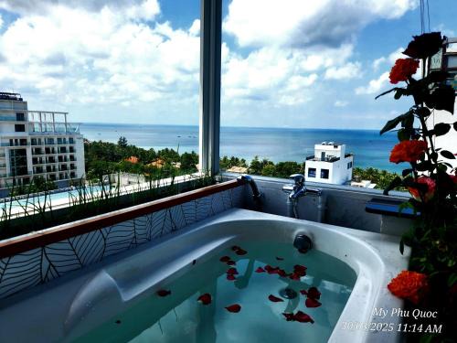 Duong Dong Apartment | Mi Amor Ocean Penthouse - 3 minutes to the beach - Downtown