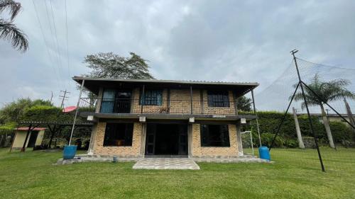 Calarca House | Mi Ranchito Alojamiento Familiar