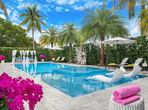 Sunset Villa | MIA MANSION W/POOL/BBQ/CABANNA/OUTDOOR BAR