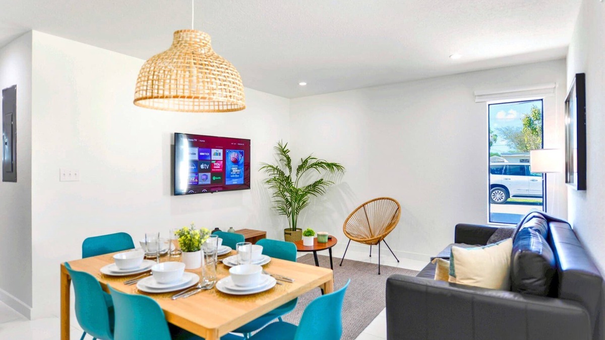 Gladeview Apartment | Miami Duplex w/Free Parking – 10 Min to Wynwood
