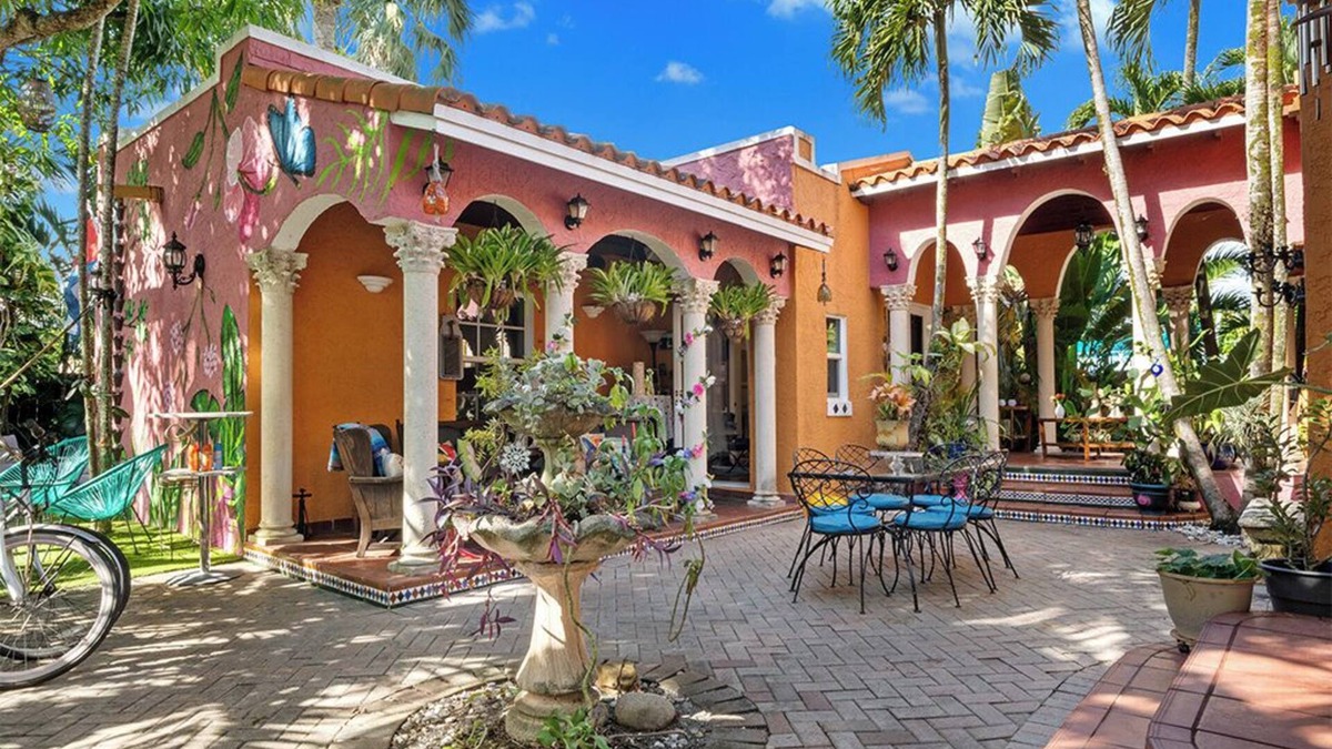 Miami Springs House | Miami Peaceful Private Tropical Oasis, Francisca's Place
