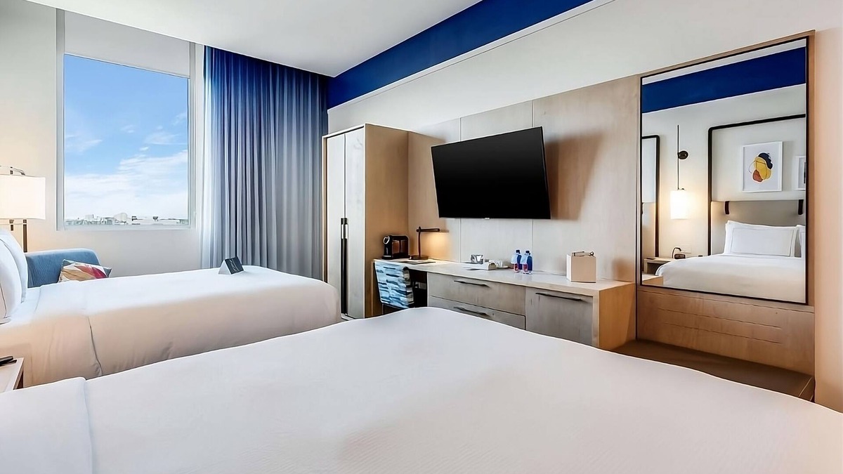 Ojus Hotel | Miami VIbes Awaits You! Rooftop Swimming Pool, Pets Allowed!