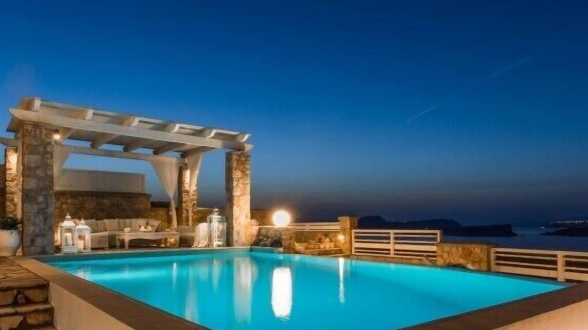 Akrotiri Villa | Michaela Residence Santorini