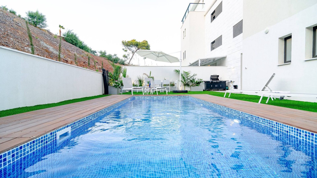 Tiberias House | Michealangelo- luxury garden apartment with pool