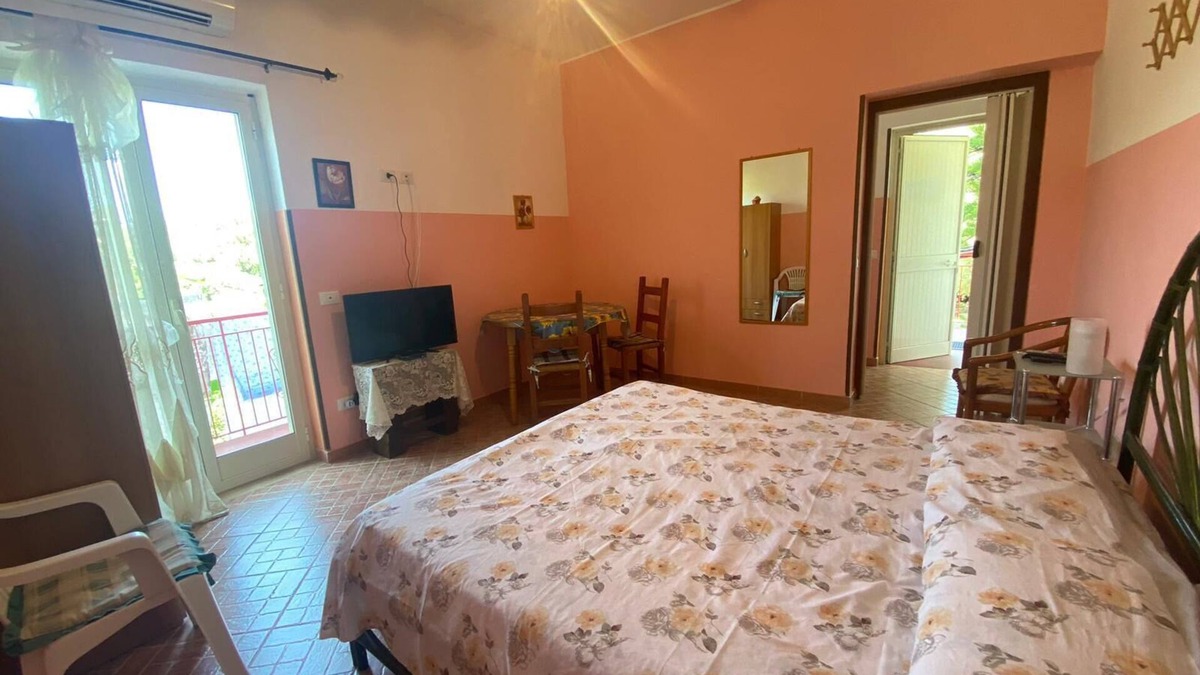 Gioiosa Marea Apartment | Michelangelo's House