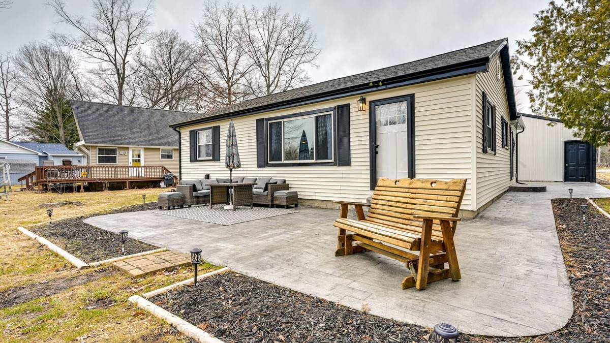 Harrison House | Michigan Vacation Rental - 9 Mi to Snow Snake!