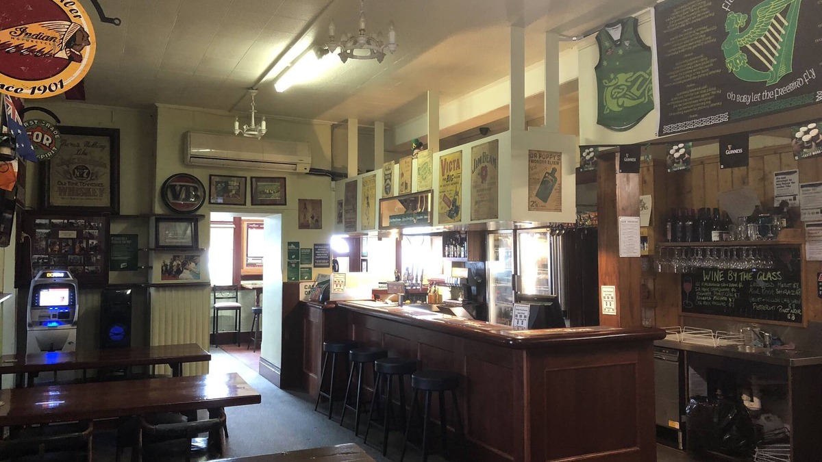 Koroit Hotel | Mickey Bourke's Koroit Hotel