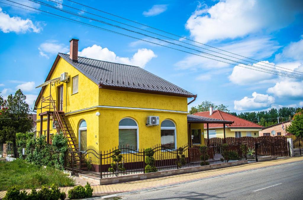 Tiszakecske Apartment | Mickey's Thermal Apartments