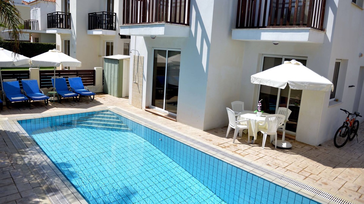 Pernera Villa | MICKEY1, 3 bed,FREE CAR, Overflow pool, Cyrus Hospitality
