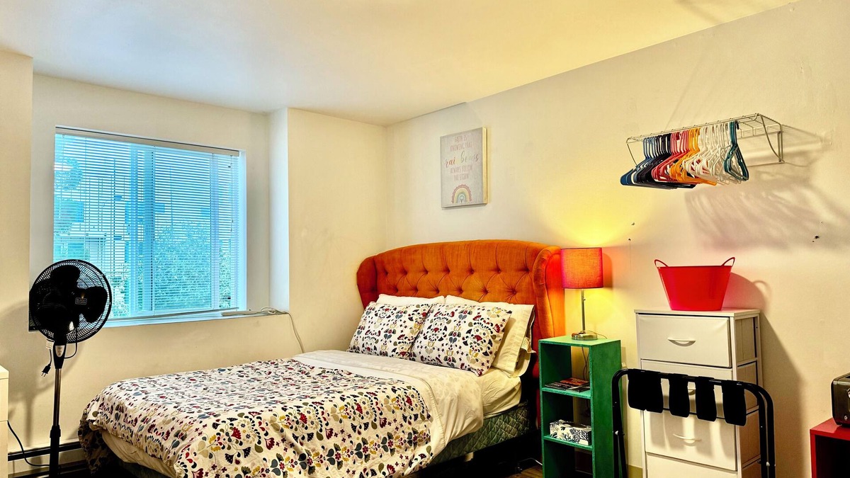 University District Apartment | MICRO Studio Apartment in University District. 10 Mins Walk to University of WA