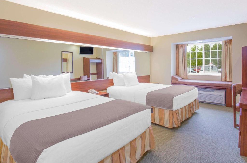 Sutton Hotel | Microtel Inn and Suites Gassaway