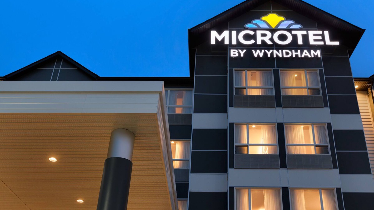 Lloydminster Hotel | Microtel Inn & Suites By Wyndham Lloydminster