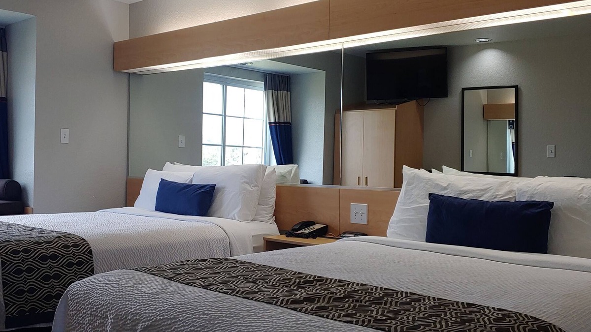Albertville Hotel | Microtel Inn & Suites by Wyndham Albertville