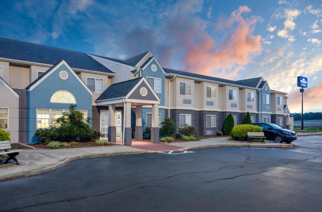 Burlington Hotel | Microtel Inn & Suites by Wyndham Burlington
